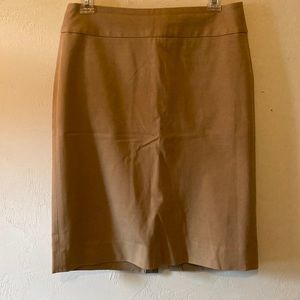 *SOLD* Banana Republic Pencil Skirt Tan Size 6
